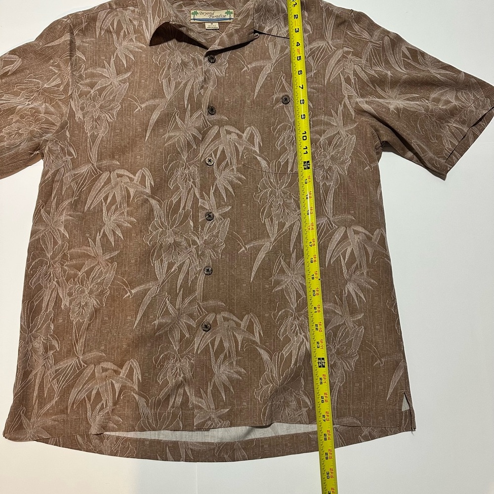 Beyond Paradise 100% Silk Button down - Picture 3 of 6